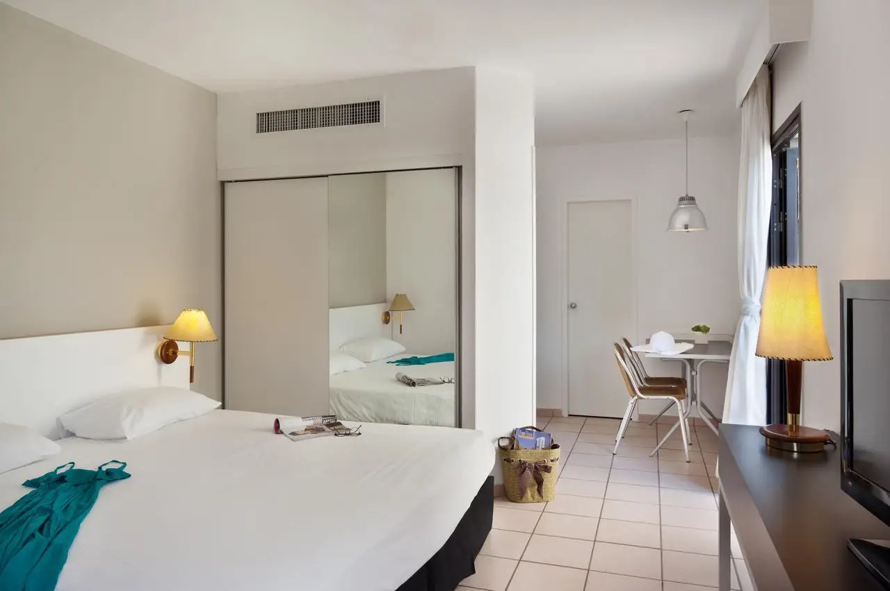 Isrotel Riviera Club