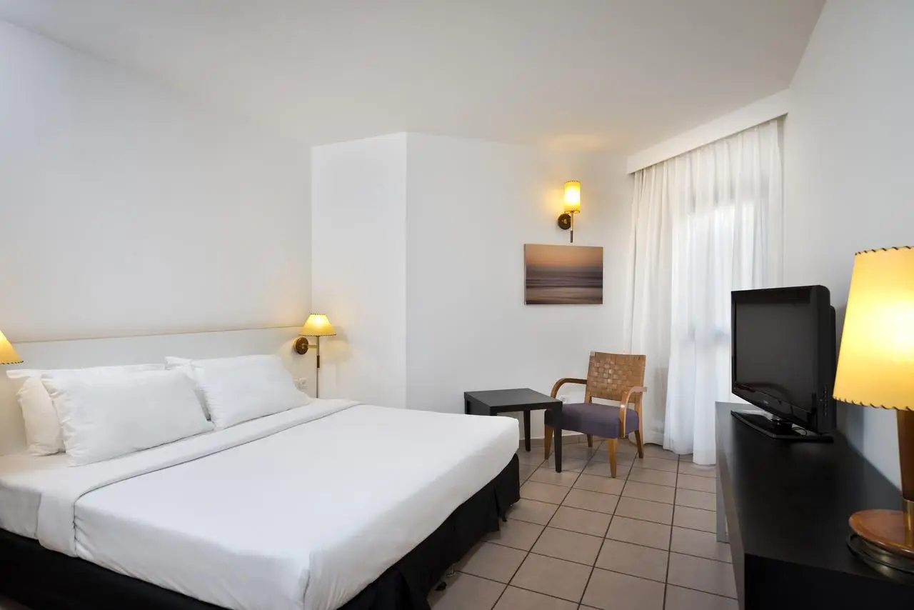 Isrotel Riviera Club