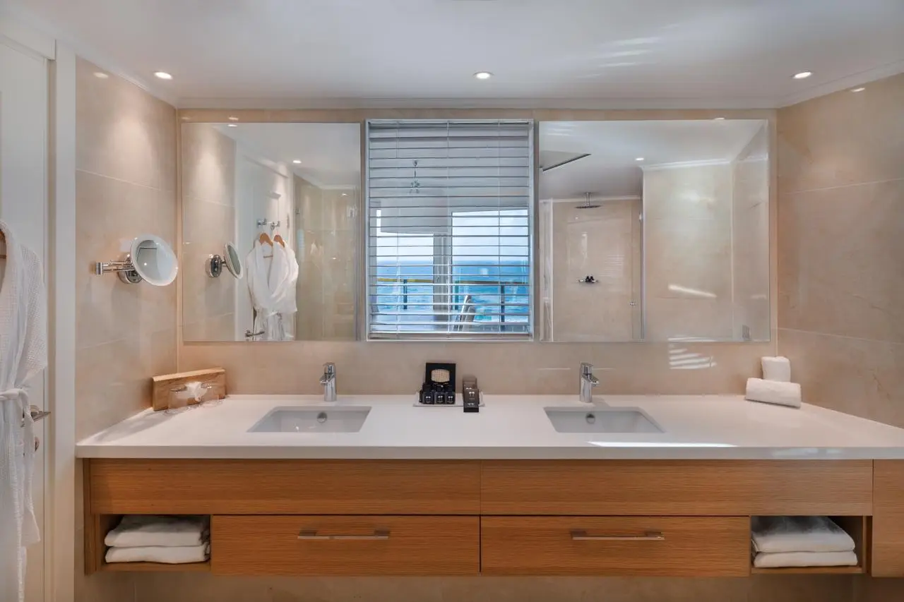 Okeanos Suites