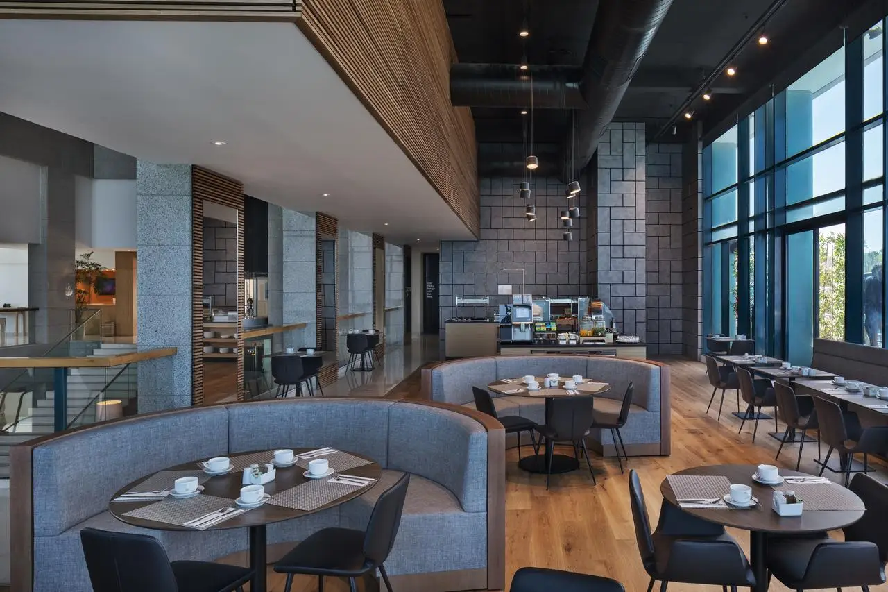 Okeanos Suites