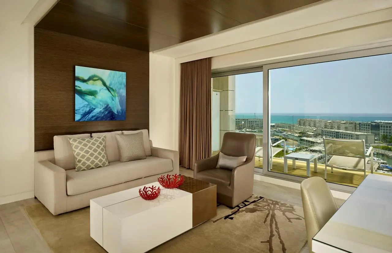 Ritz-Carlton