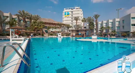 U Coral Beach